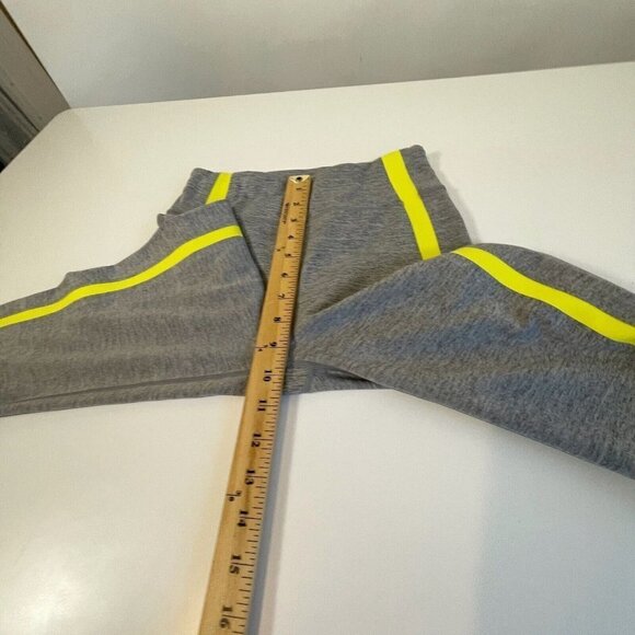 Zyia Active Womens Gym Yoga Cropped Leggings Gray 4 Mid Rise Stretch Side Stripe - Picture 9 of 12